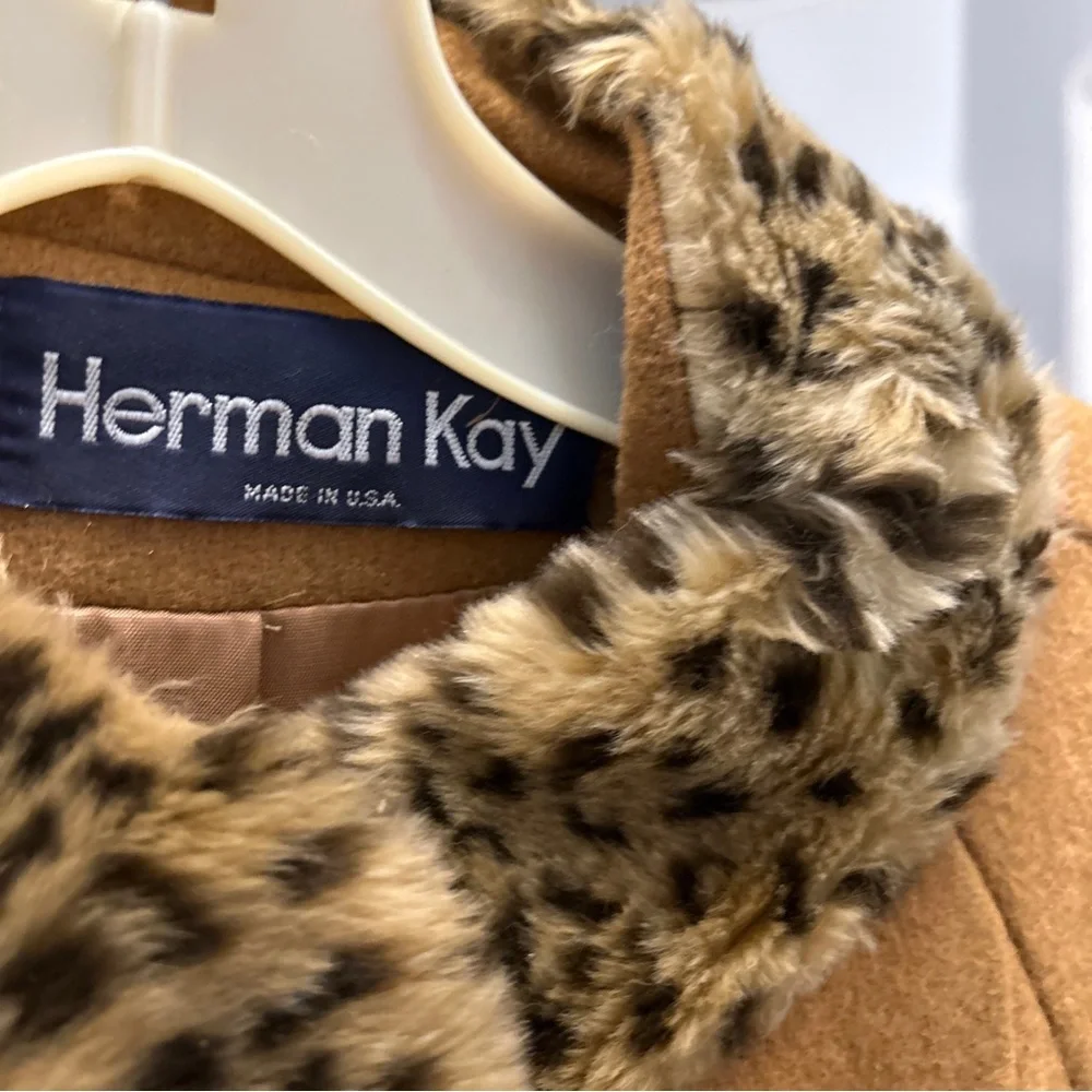 Herman Kay Vintage Coat Faux Fur Collar &Cuff on Wrist - Picture 4 of 10